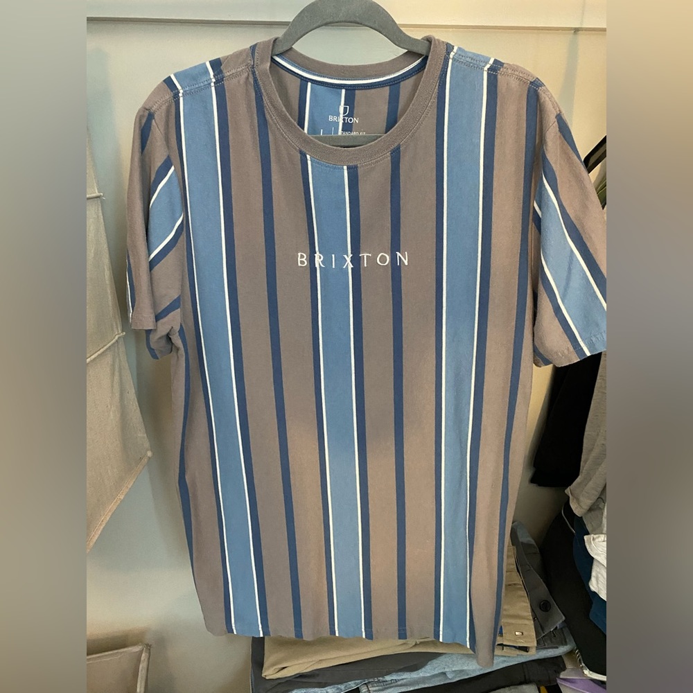 Brixton Striped T-shirt. Size Men’s Large.